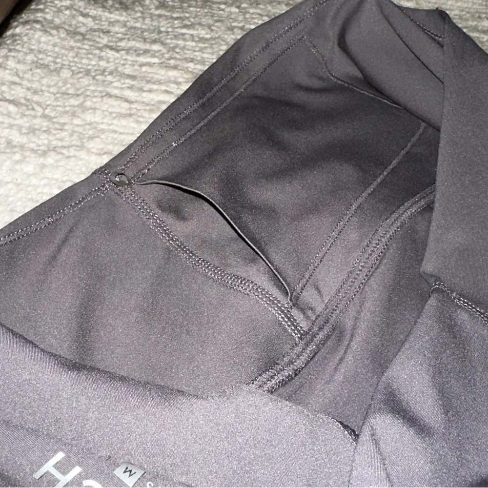 UEC BLOCHsculpt 3 Inch Short Bike Shorts Sz Medium Color-Winter Iris
